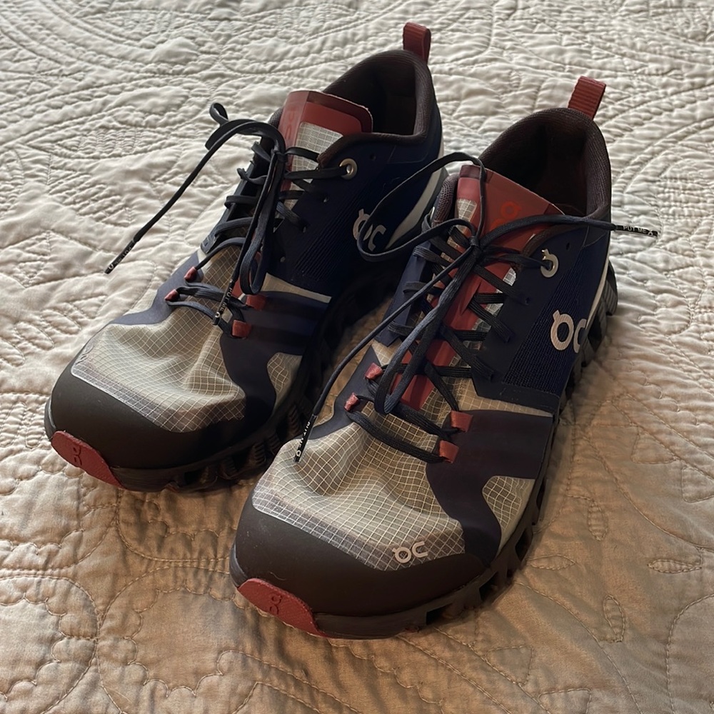 On Running Cloud X Shift Ink Cherry